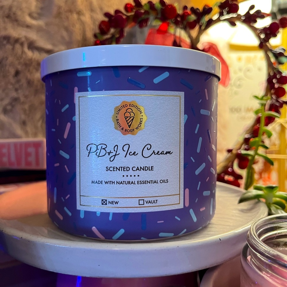 PB&J Ice Cream Candle!!! Limited Edition candle from Bath and Body works!